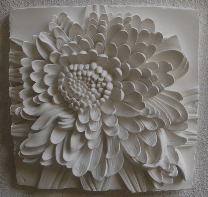 Ceramic flowers wall decor