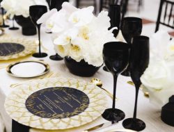 Gold and White Table Decor A Festive Guide