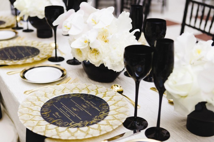 Gold and white table decor