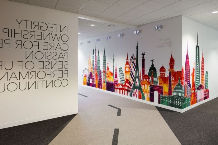 Murals zagg snapshots interiors signage officesnapshots mhtn headquarters hallway 3m sohm midvale powermax