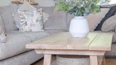 Spring coffee table decor