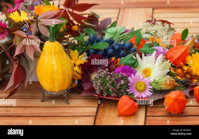 Kitchen table fall decor